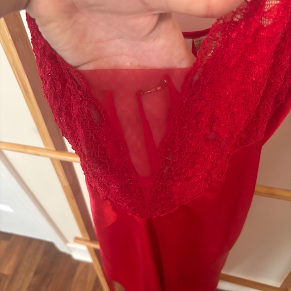 Vintage Victoria’s Secret gold label size small slip dress - Picture 4 of 6